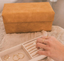 Load image into Gallery viewer, Jewelry Box