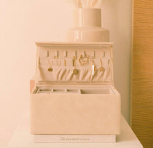 Load image into Gallery viewer, Jewelry Box