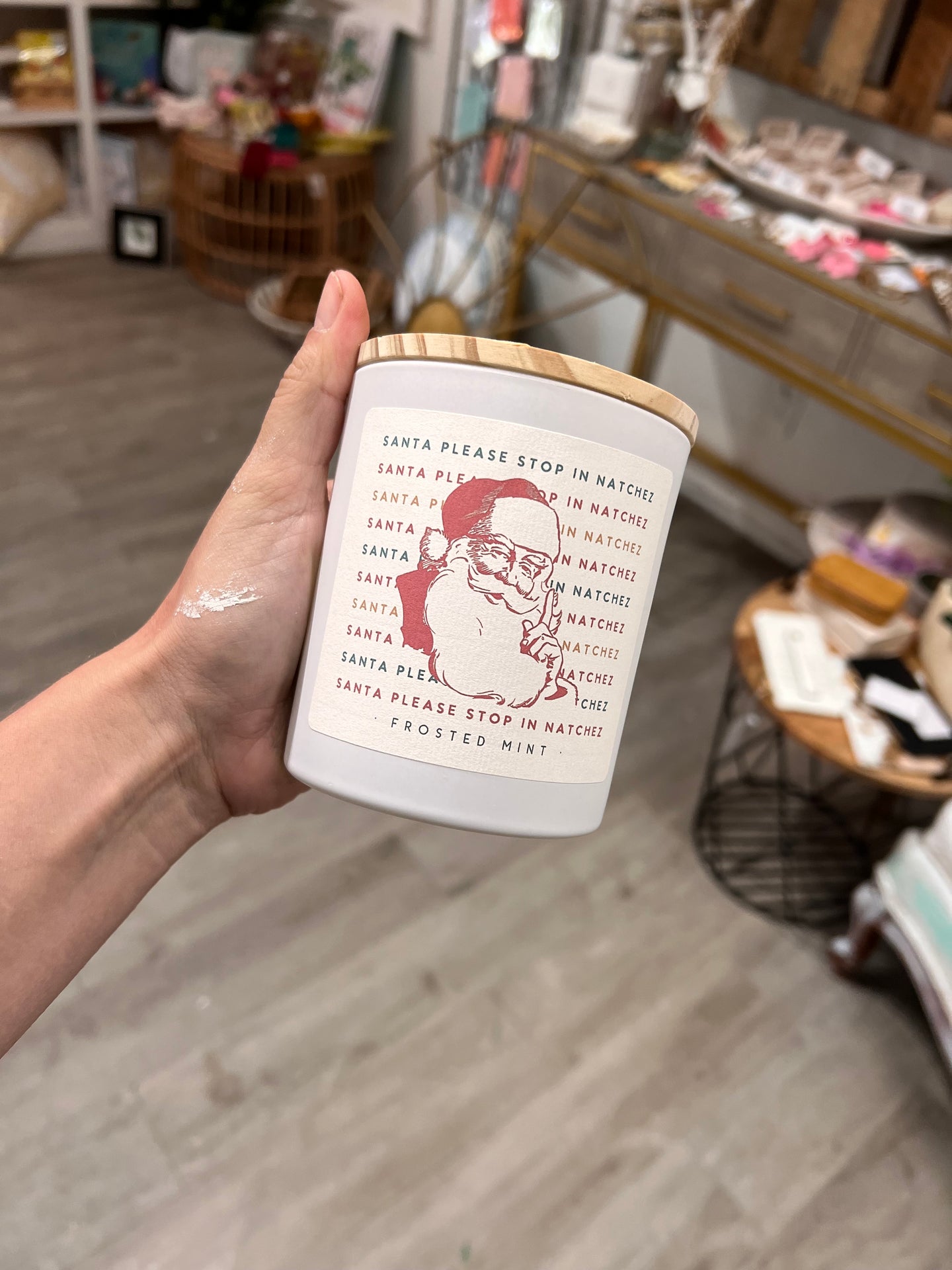 Santa Stop in Natchez Candle