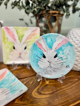 Load image into Gallery viewer, EM Round Bunny Plate
