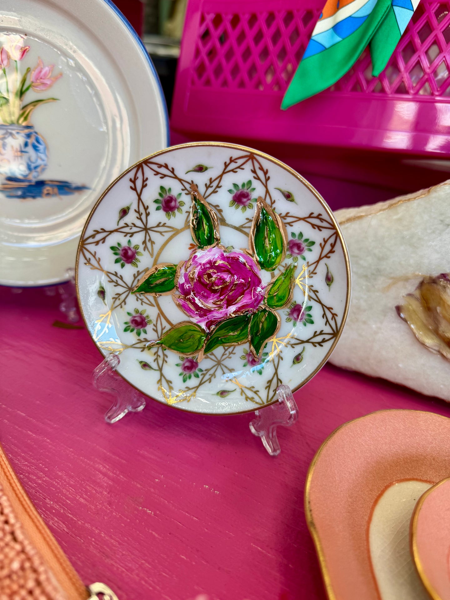 EM Small Saucer w/ pink Flower
