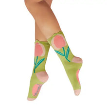 Load image into Gallery viewer, Flower Top Ankle Socks
